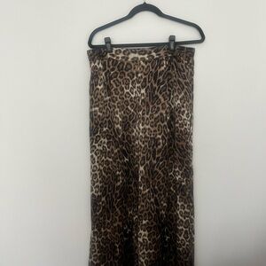 Nili Lotan Leopard Print pants large, elastic waist